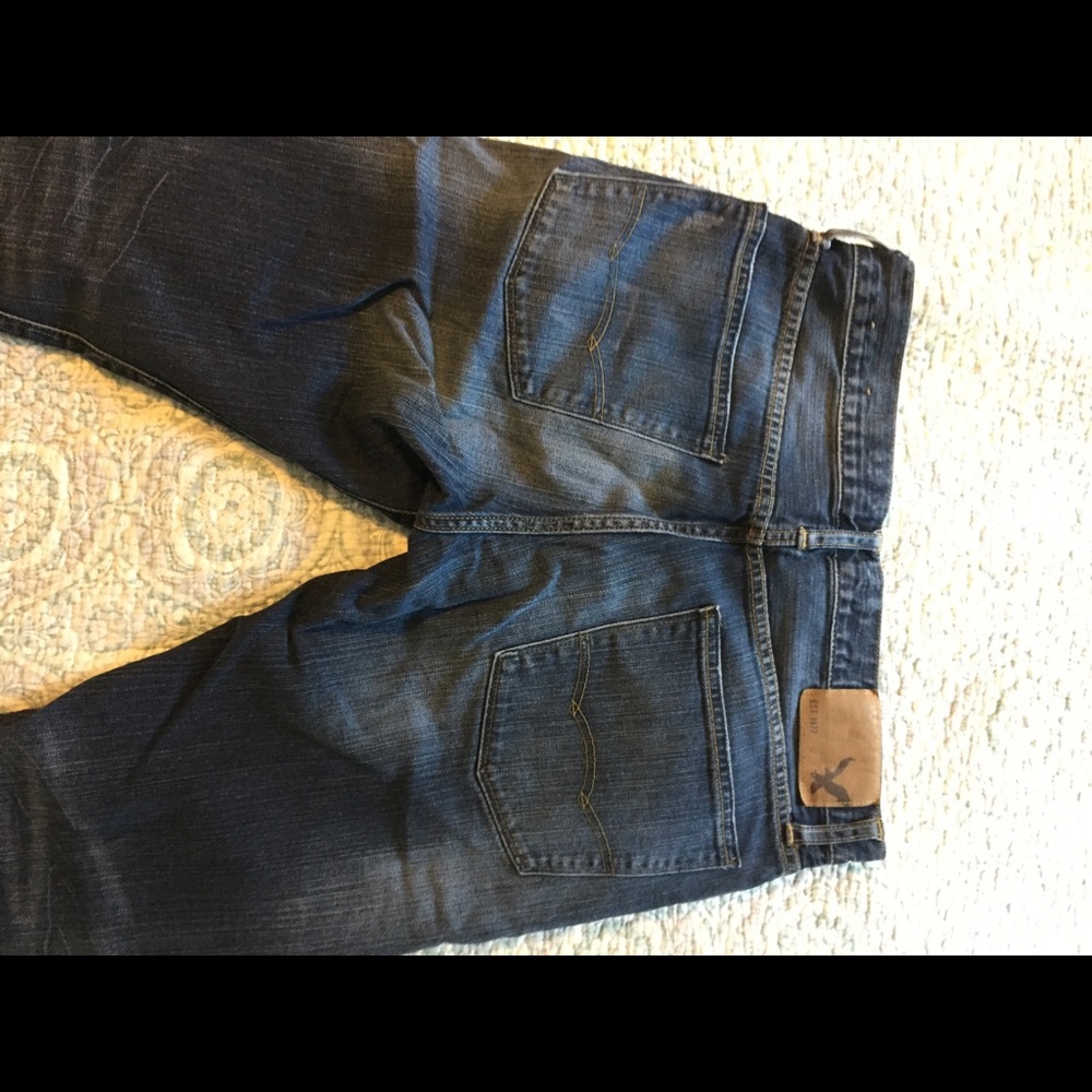 American Eagle men’s jeans